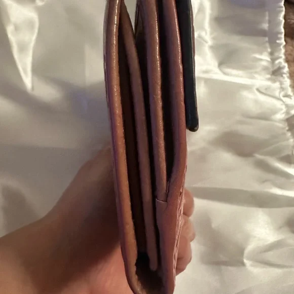 Gucci Guccissima Snapped Wallet